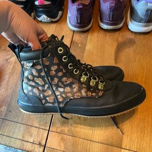 Keds size 6 women’s booties